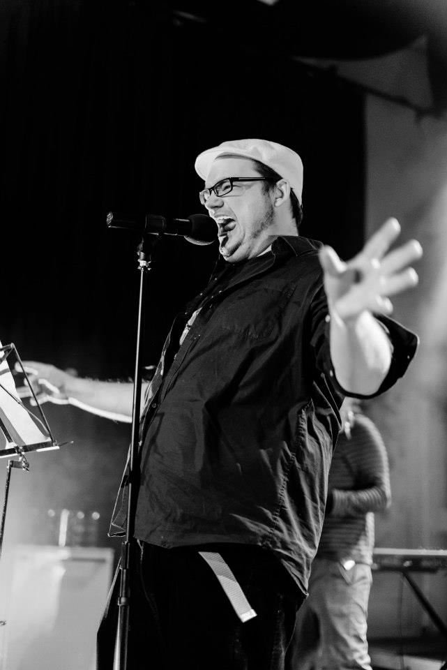 Meister Eder als Moderator und Entertainer live auf der Bühne